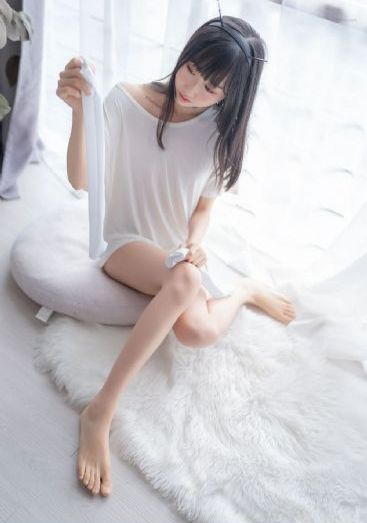 亚洲欧美第一视频