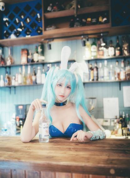 《高压监狱》
