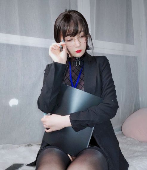 女教师2hd伦理