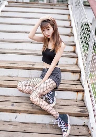 美丽的小蜜蜂美国版1主题曲