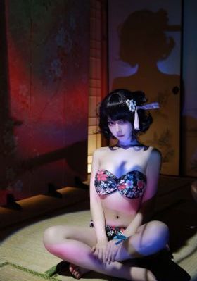 男人边吃奶摸下的激烈视频